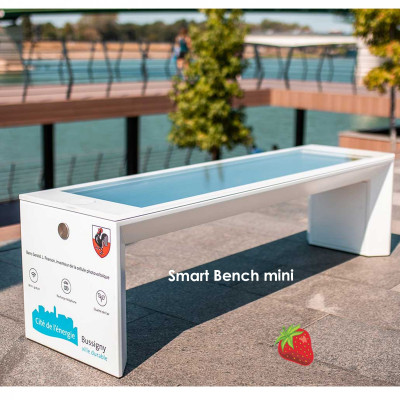 Smart Bench mini - ideális régi padok cseréjéhez, bevásárlóközpontokhoz, egyetemekhez, kiskereskedelmi parkokhoz.