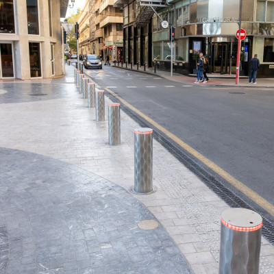 Félautomata teleszkópos poller kulccsal  H2208H75R